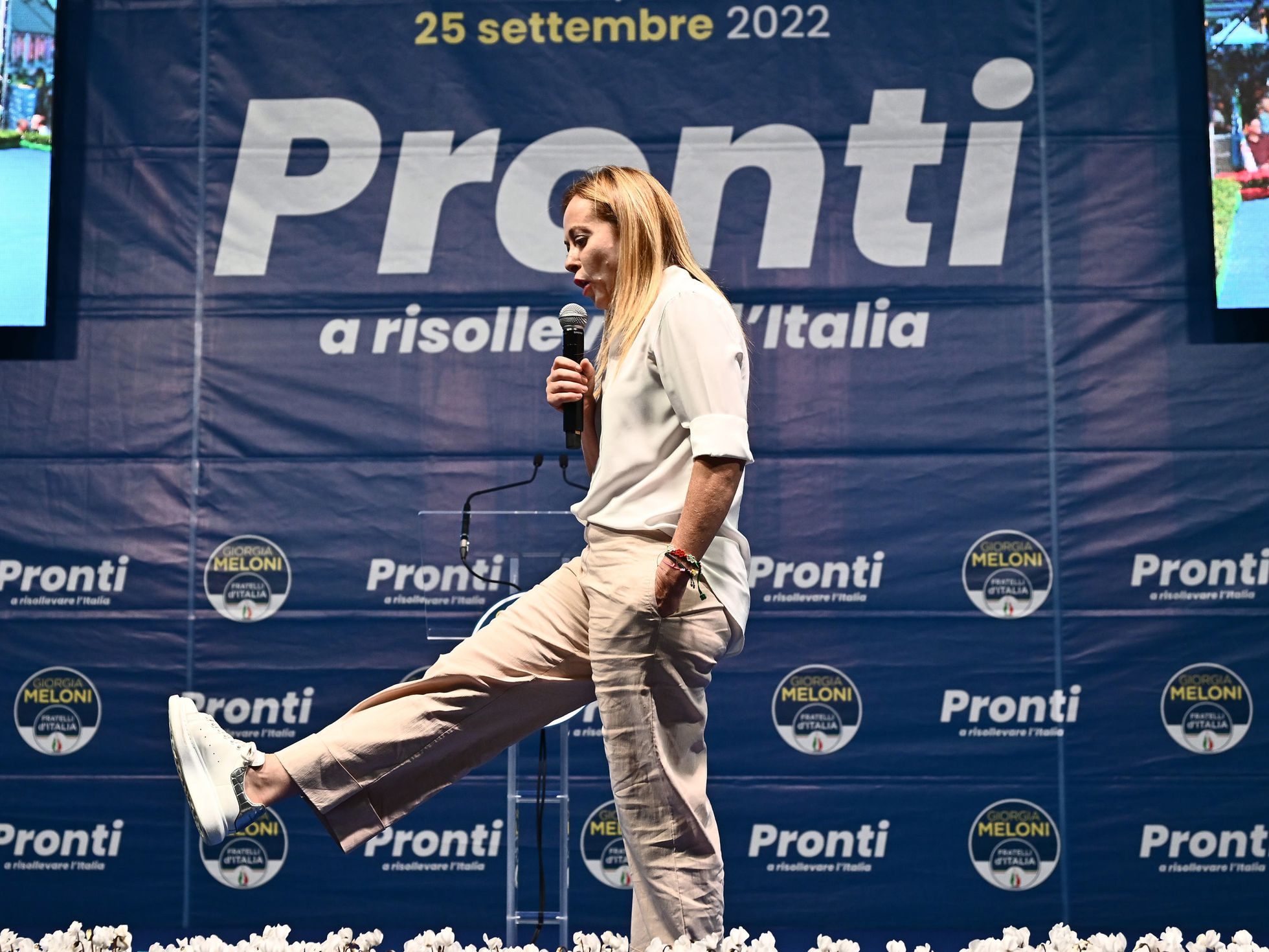Ιταλία: Το κόμμα της Τζόρτζια Μελόνι έχει σχεδόν διπλάσιο ποσοστό από την κεντροαριστερά