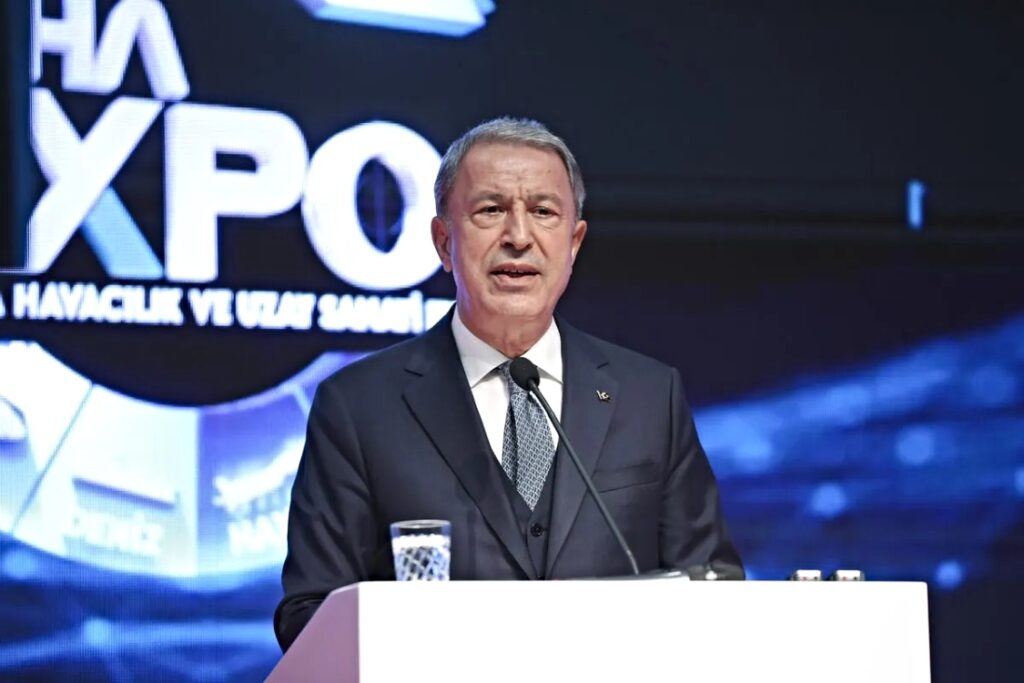 Χουλουσί Ακάρ