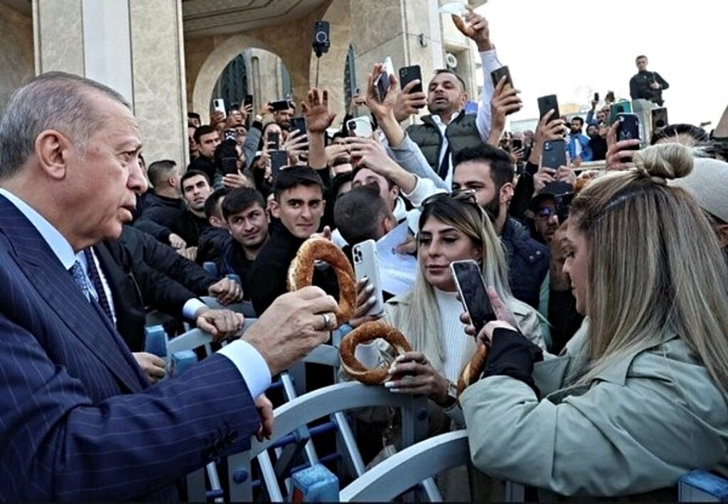 Ρετζέπ Ταγίπ Ερντογάν, πλατεία Ταξίμ.