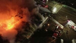 Ρωσία: Τουλάχιστον 15 νεκροί από πυρκαγιά σε νυχτερινό κέντρο - Μεθυσμένος εκτόξευσε φωτοβολίδα
