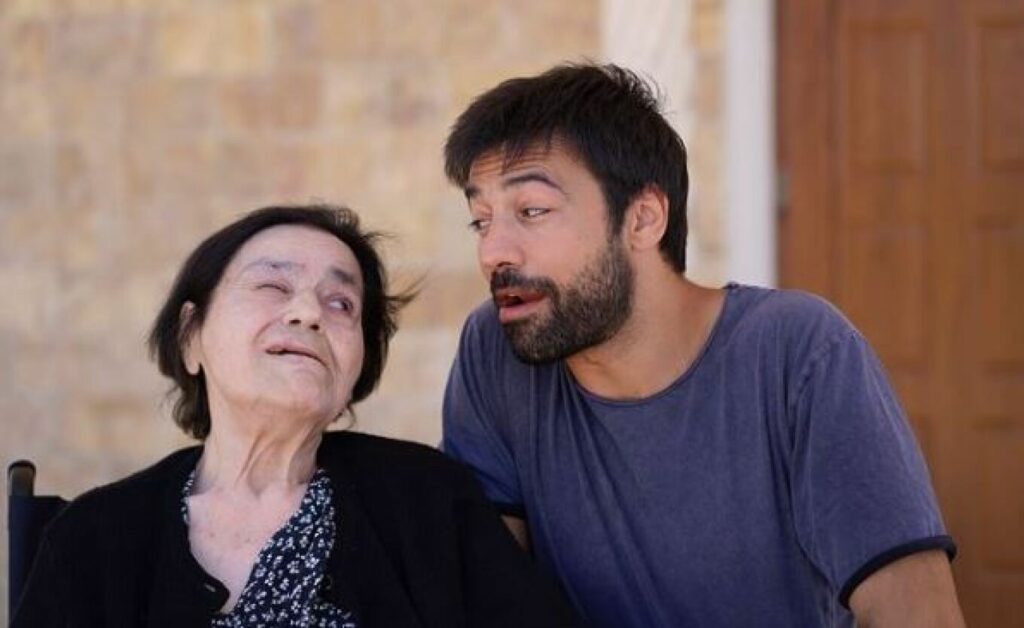 Ανδρέας Γεωργίου: Πέθανε η γιαγιά του, η γυναίκα που στάθηκε σαν μάνα