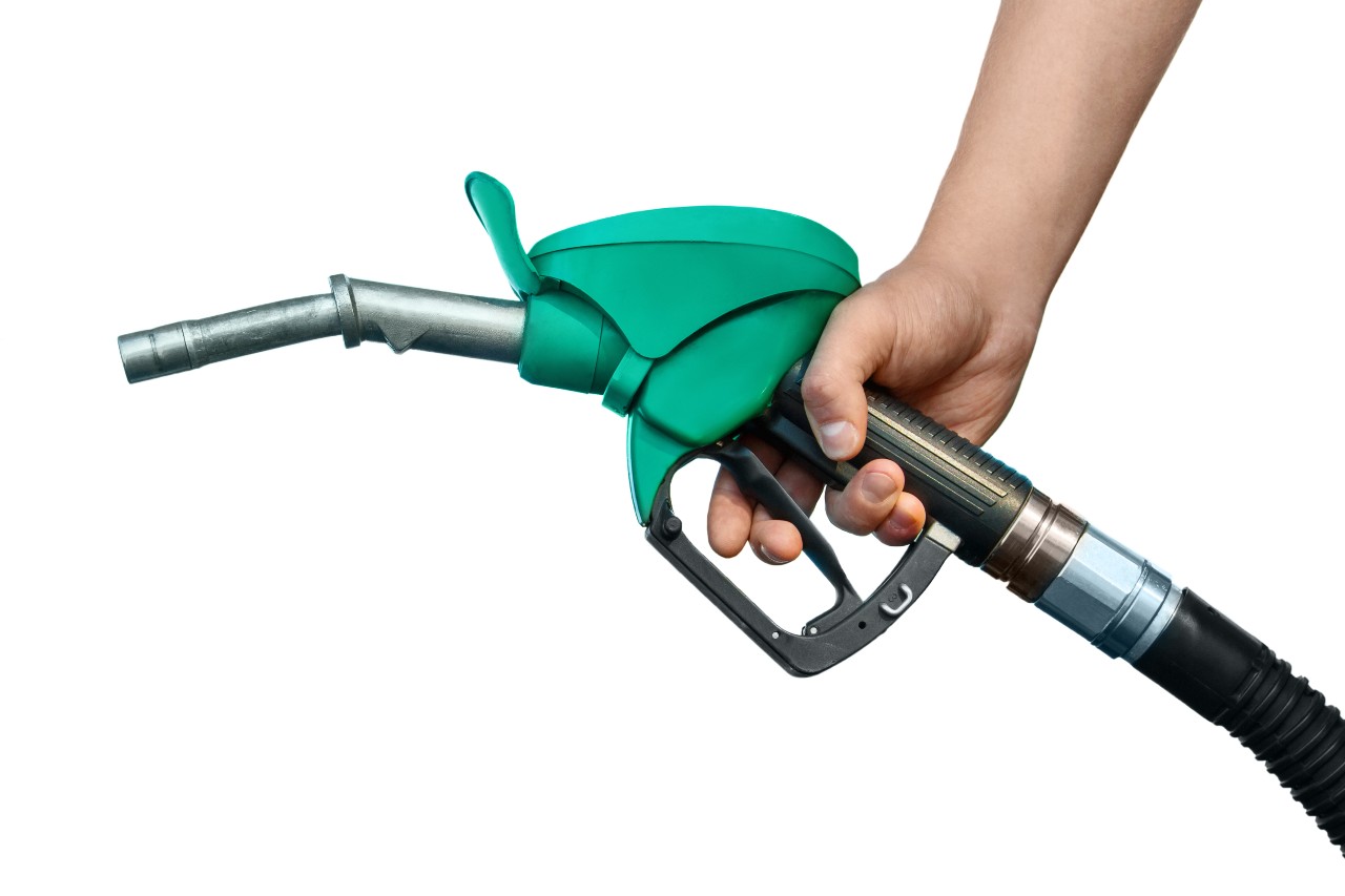 Εκτροχιάζεται η τιμή της βενζίνης - Πού έφθασε τα 2,30 ευρώ