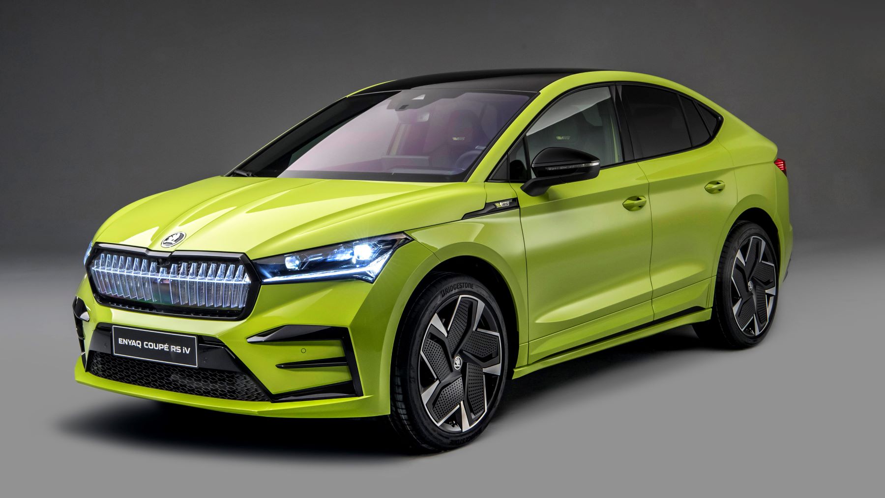 221108135521_Skoda_ENYAQ_iVvRS_