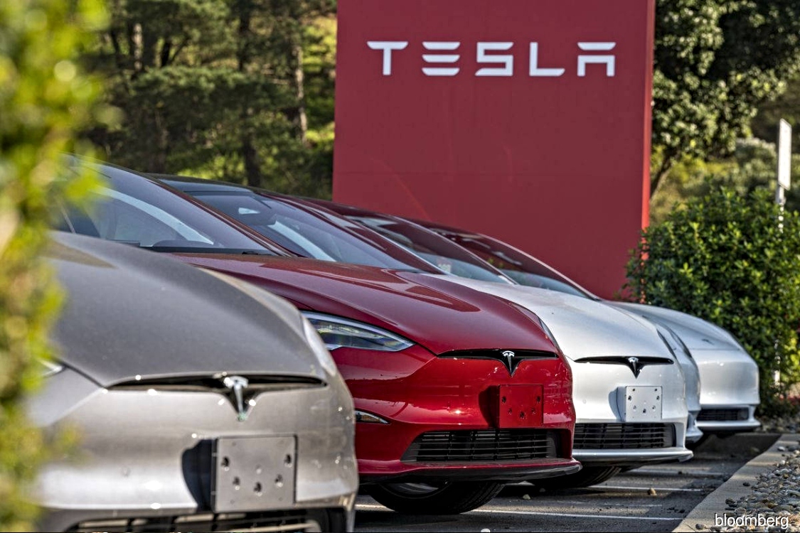 Tesla: Προετοιμάζεται για ένα δύσκολο 2023 αφού μείωσε τις τιμές για να τονώσει τη ζήτηση
