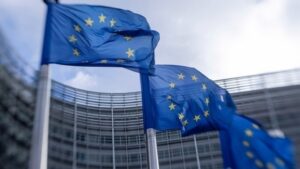 Ευρωπαϊκή Επιτροπή: Ζητάει από την Ελλάδα διαφανείς και προβλέψιμους όρους εργασίας