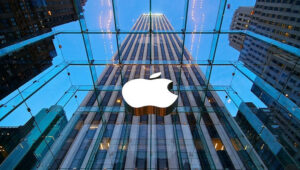 Apple: Πιθανό πλήγμα έως και 10% στο τρέχον τρίμηνο από την μειωμένη παραγωγή του iPhone