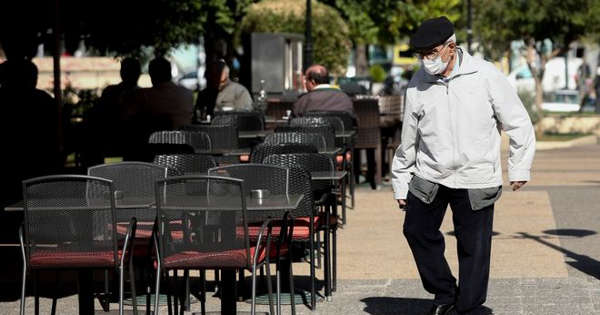 Καφετέρια - Νέα Σμύρνη: Μετά την καταγγελία έρχεται πάρτι για ηλικιωμένους