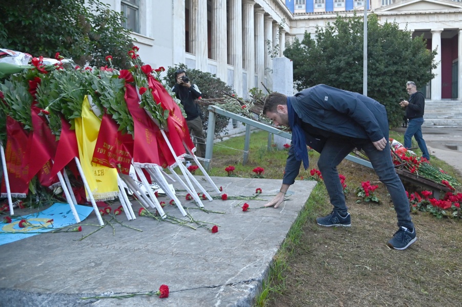 Ανδρουλάκης: Το Πολυτεχνείο είναι ένα εθνικό ορόσημο αγώνων