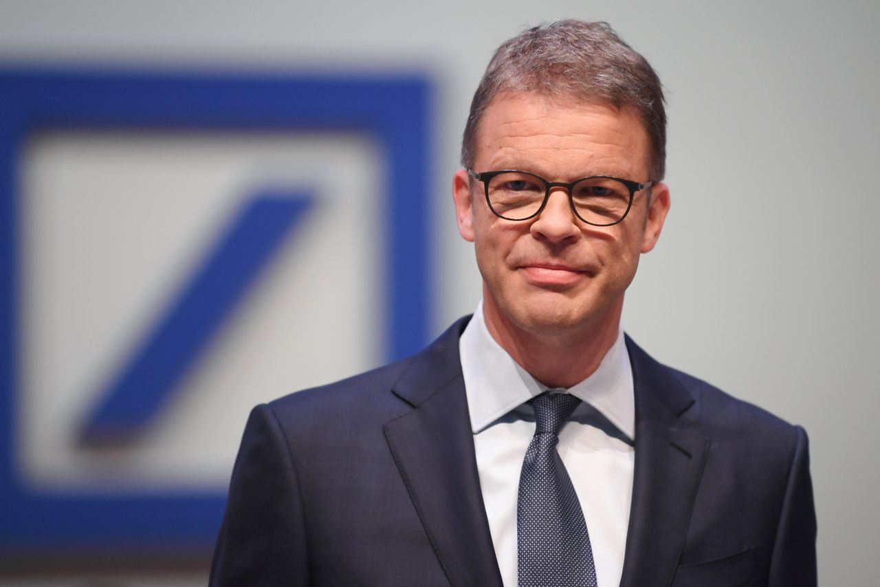 Deutsche Bank: Κίνδυνος για την Ευρώπη η εξάρτηση από ξένες τράπεζες