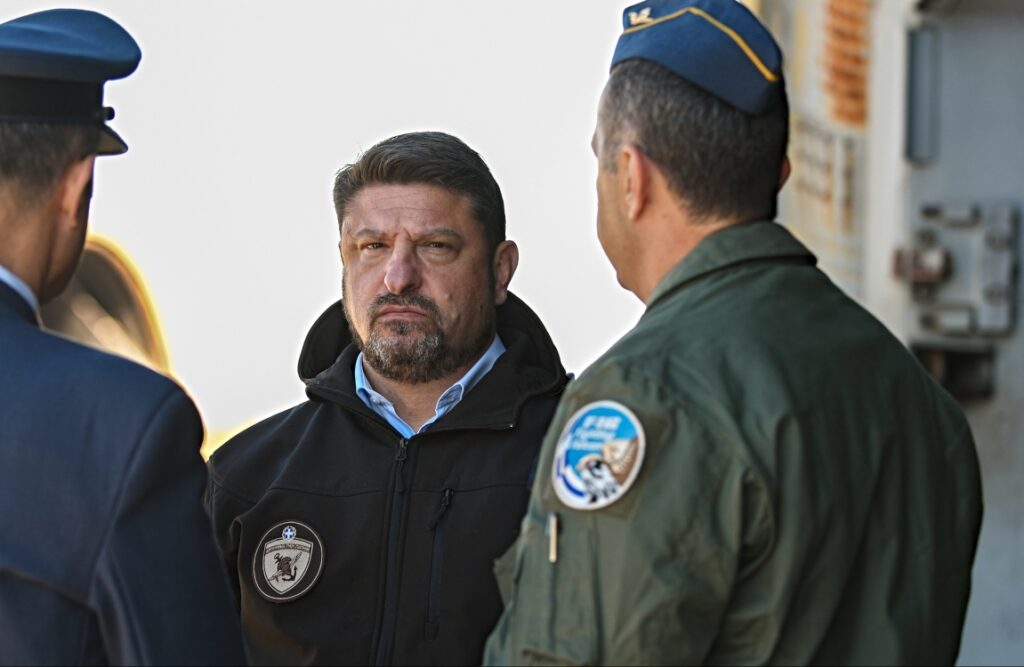 Νίκος Χαρδαλιάς.