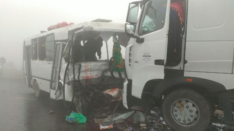 Ουζμπεκιστάν: Τροχαίο με λεωφορείο και φορτηγό – Τρεις νεκροί και 38 τραυματίες - Βίντεο