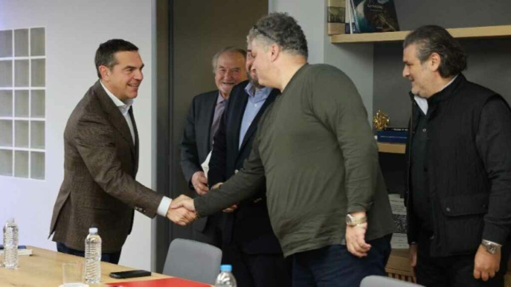 Συνάντηση Αλ.Τσίπρα με την ΕΙΗΕΑ: «Ανάγκη στήριξης του έντυπου Τύπου»