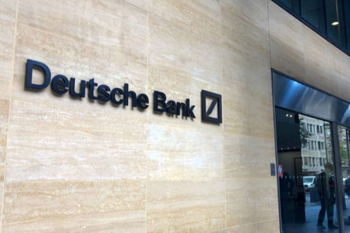 Deutsche Bank: Οι επενδυτές να εξετάζουν τις ελληνικές τράπεζες ως βιώσιμες επενδυτικές επιλογές