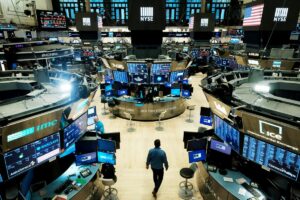 Wall Street: Με κέρδη ξεκίνησε η εβδομάδα