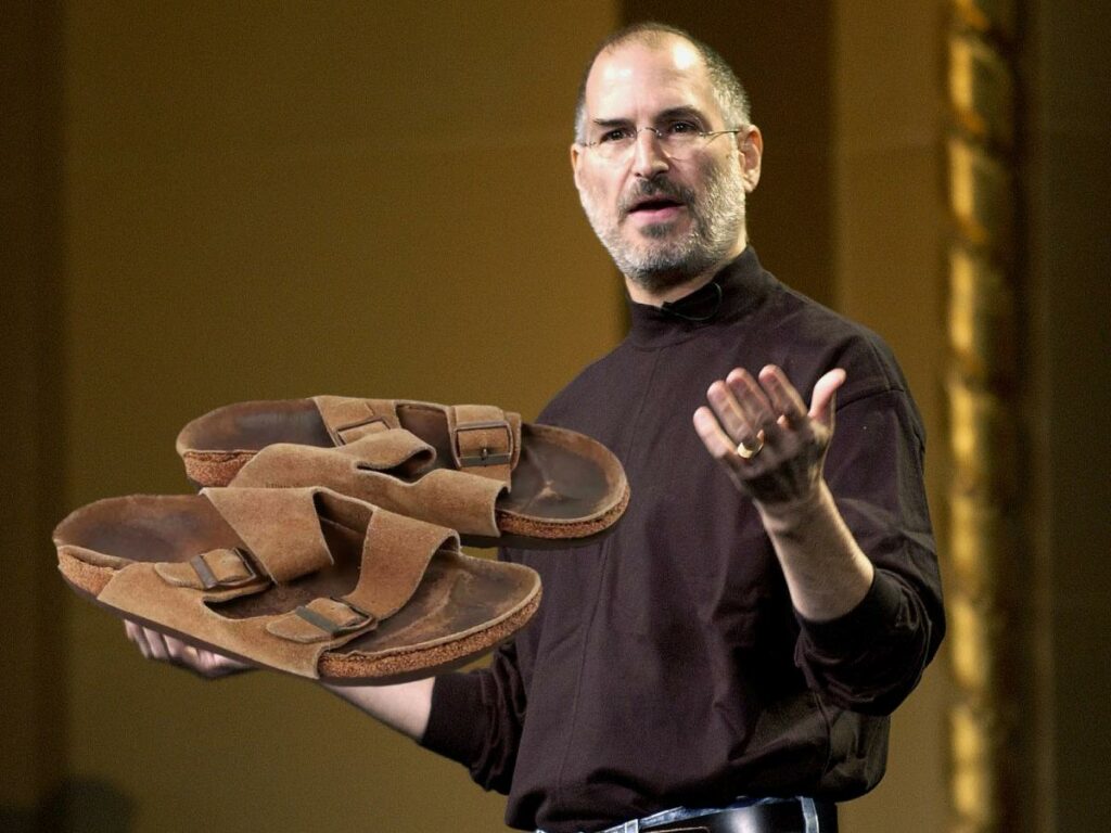 Τα Birkenstock σανδάλια του Στιβ Τζομπς πουλήθηκαν 218.000 δολάρια σε δημοπρασία
