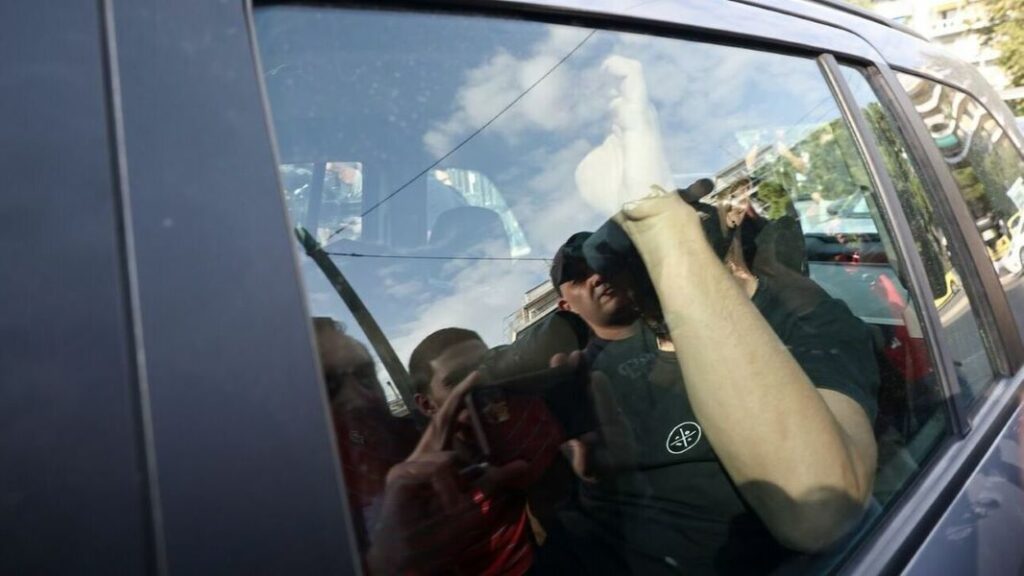 Βιασμός 12χρονης στον Κολωνό: Τέσσερα νέα εντάλματα σύλληψης εξέδωσαν οι Αρχές
