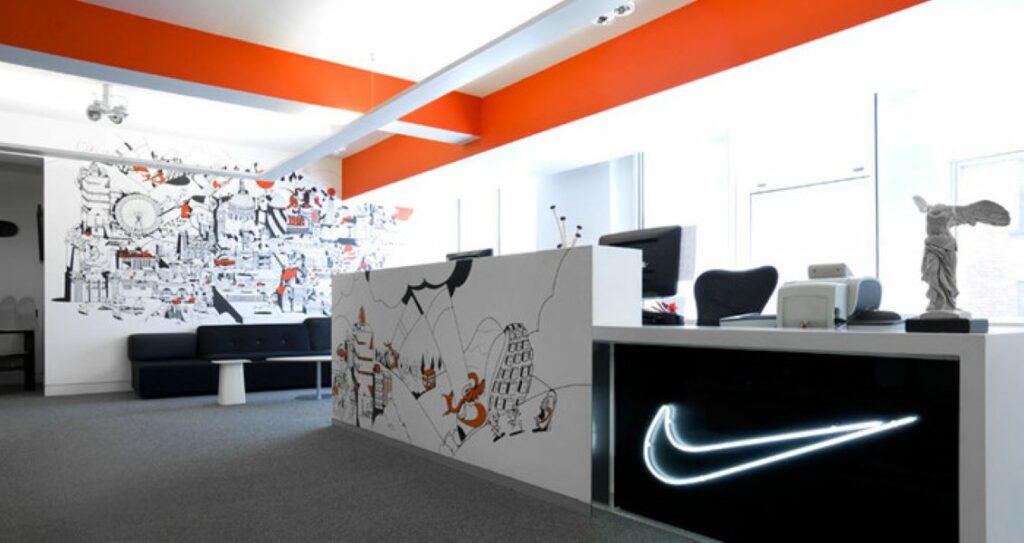 Nike: Στη δημοσιότητα καταγγελίες για σεξισμό και... στοματικό σεξ σε εταιρικό χώρο