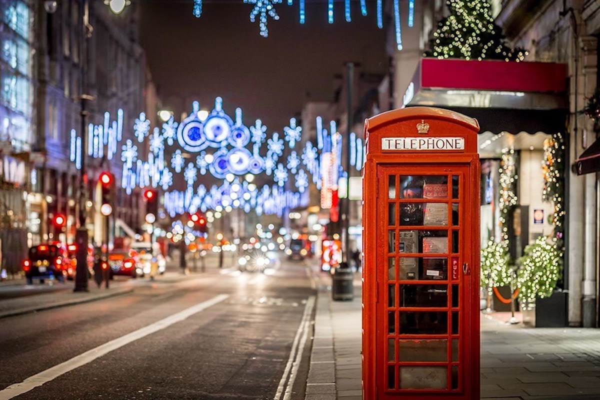 Χριστούγεννα στο εξωτερικό: 5 oνειρικοί προορισμοί για «γερά» πορτοφόλια