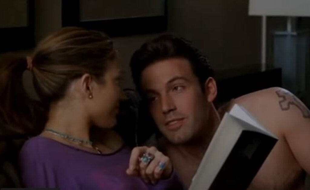221202090933_affleck