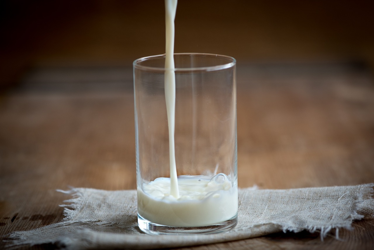 Πάνω από 50% προμηνύονται οι ελλείψεις στο γάλα - Κλείνουν μονάδες παραγωγής