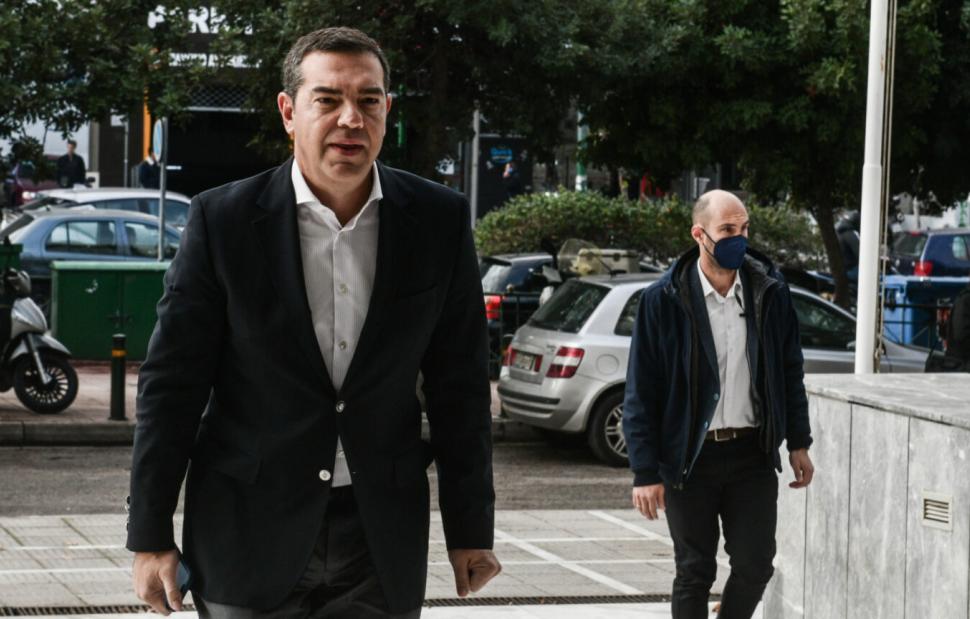 Στον Άρειο Πάγο ο Α. Τσίπρας: Πληγή για τη Δημοκρατία οι παρακολουθήσεις από την ΕΥΠ