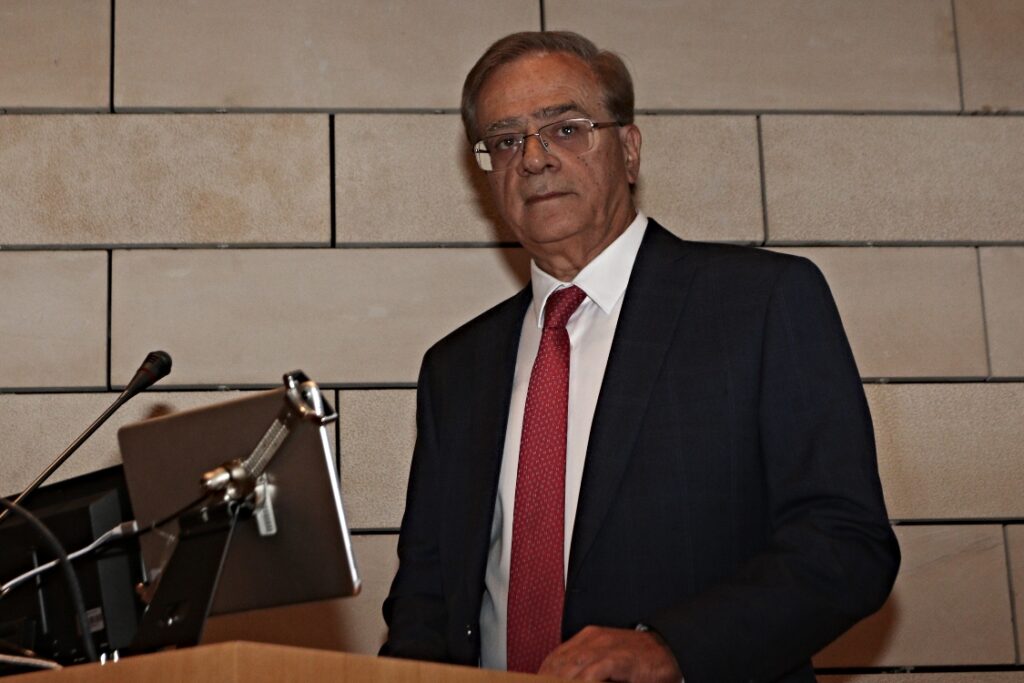 Γκίκας Χαρδούβελης
