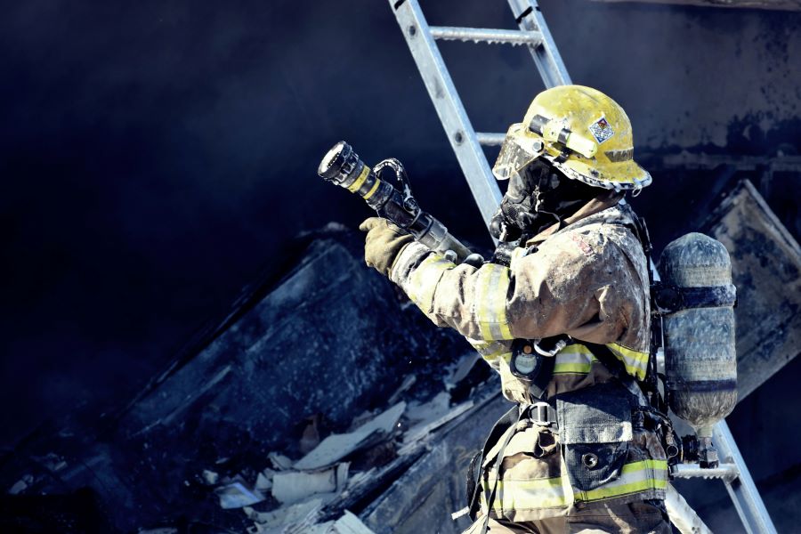 Φωτιά στο θέατρο Περοκέ - Άμεση κινητοποίηση της Πυροσβεστικής