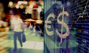 Η ΕΚΤ ακολούθησε τη Fed, οι αγορές σε αναβρασμό, άθικτος ο σκληρός πυρήνας του πληθωρισμού