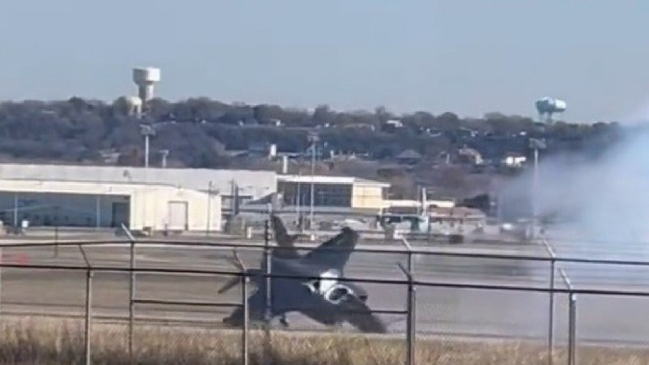 ΗΠΑ – Τέξας: Τρομακτικό ατύχημα με μαχητικό F 35 - Εκτινάχθηκε ο πιλότος (βίντεο)