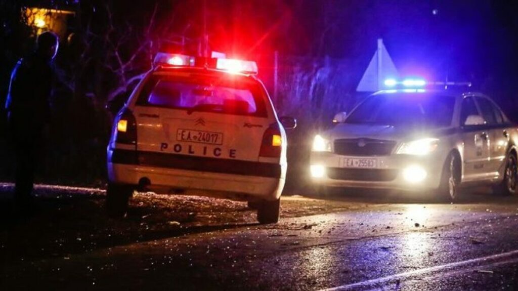 Νέα Σμύρνη: Η στιγμή που ο δράστης ανοίγει πυρ στο μπαρ - Βίντεο