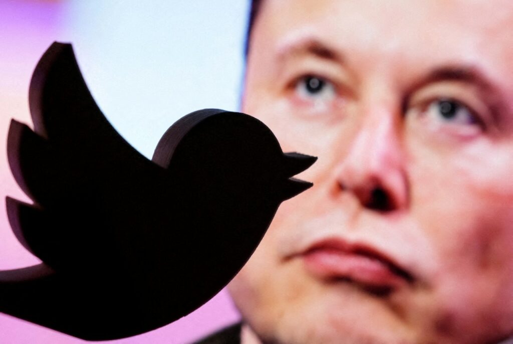 Twitter: Δημοσκόπηση από τον Μασκ για το αν θα πρέπει να παραιτηθεί