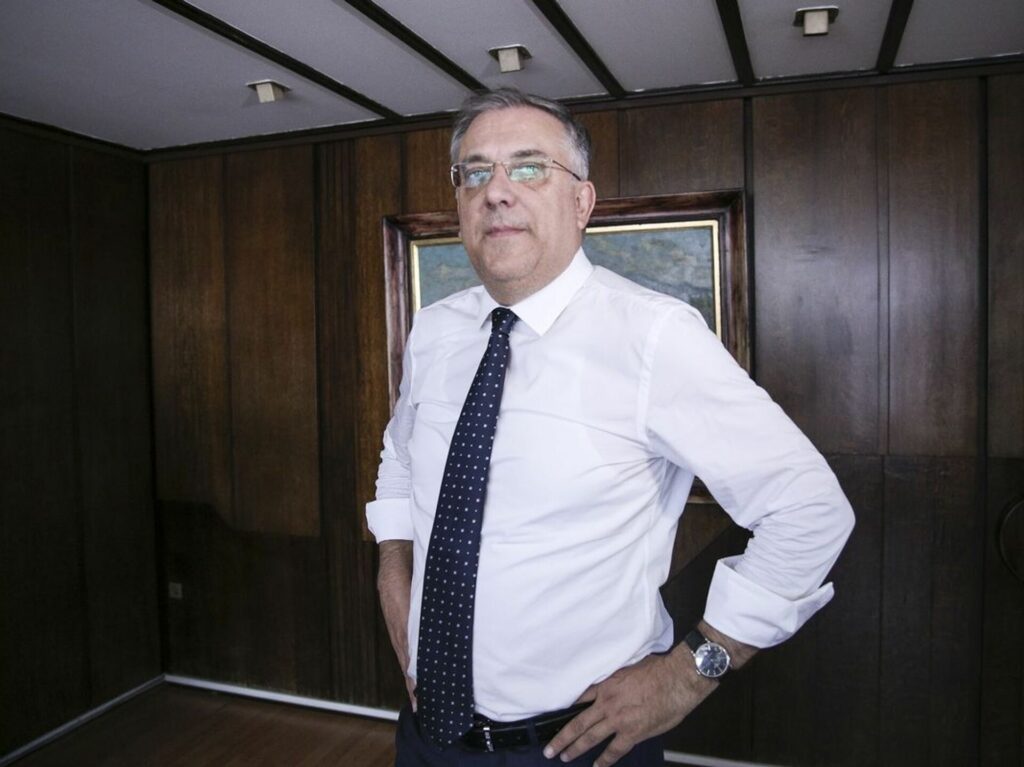 Η αλβανική μαφία «κόβει» ψήφους από τον Τάκη Θεοδωρικάκο