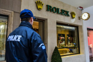 Πώς έγινε η ληστεία στο κατάστημα της Rolex