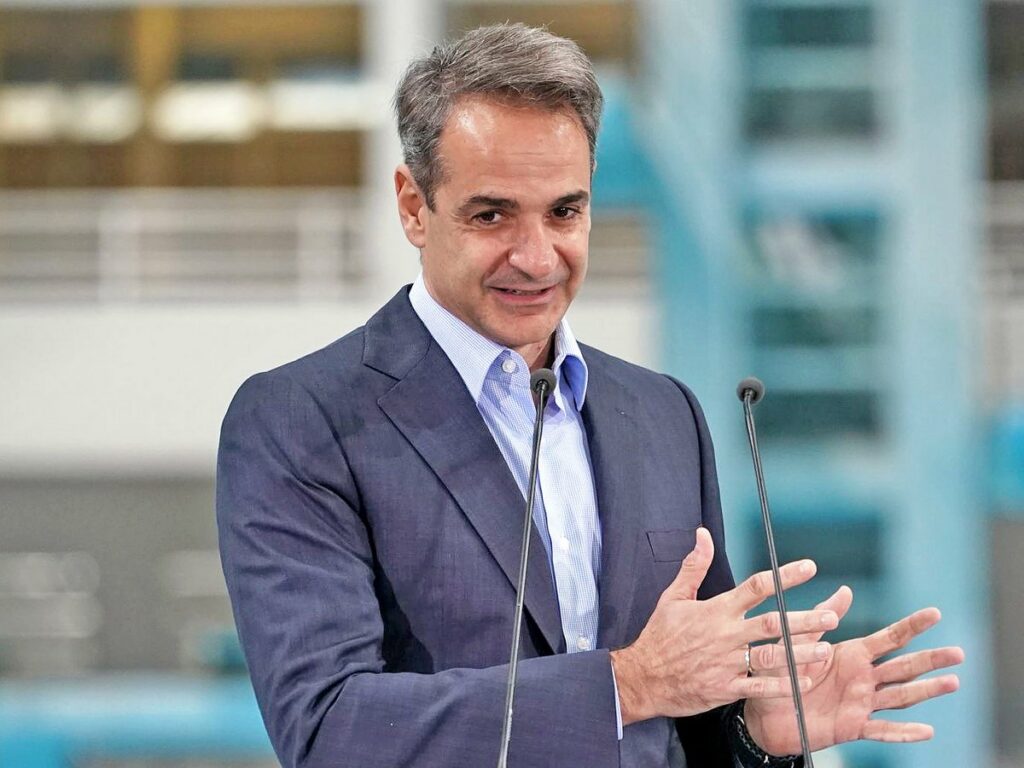 Κυριάκος Μητσοτάκης: Στη Χειμάρρα βρίσκεται ο πρωθυπουργός - Θερμή υποδοχή από κατοίκους (Βίντεο)