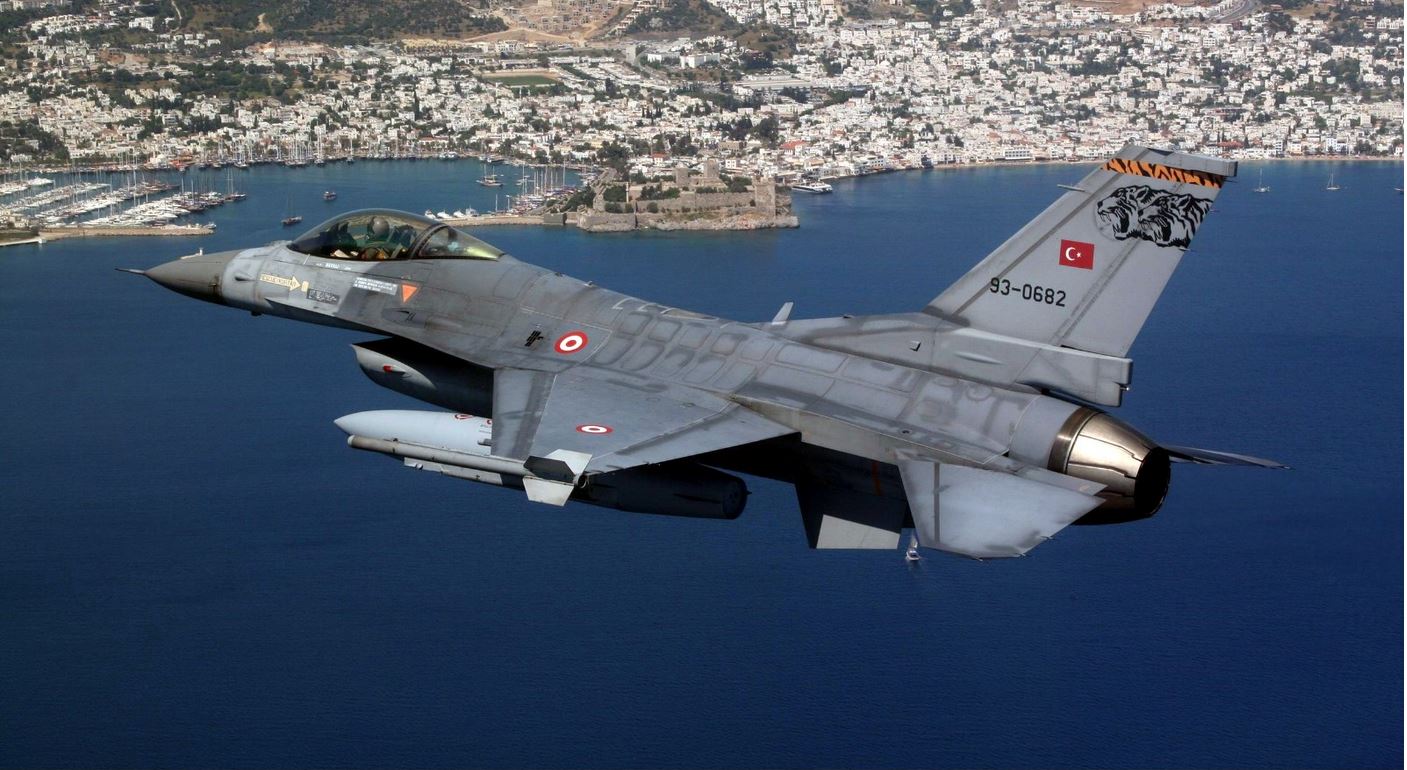 Στο «κόκκινο» η τουρκική προκλητικότητα στο Αιγαίο και σήμερα: 90 παραβιάσεις και 10 εμπλοκές