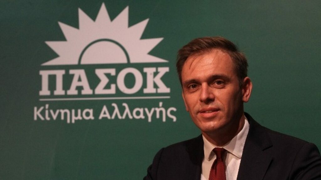 Μάντζος: Σφοδρή διμέτωπη επίθεση σε κυβέρνηση και ΣΥΡΙΖΑ-ΠΣ