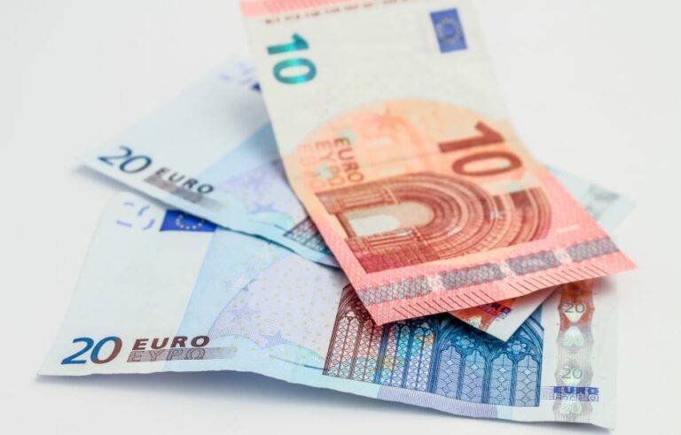 Επιταγή ακρίβειας 250 ευρώ: Λήγει σήμερα η προθεσμία υποβολής αιτήσεων από τους μακροχρόνια ανέργους