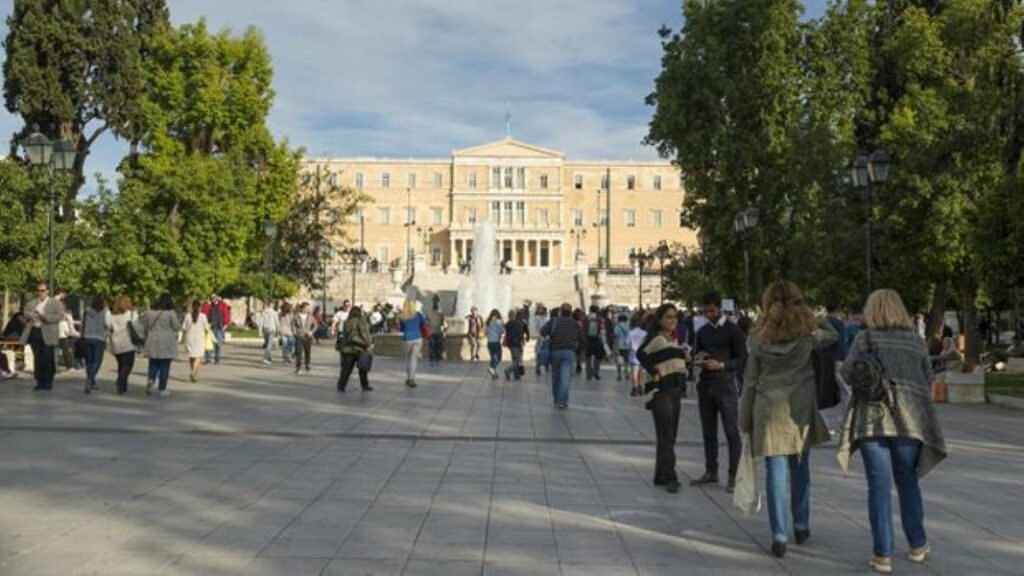 Πλατεία Συντάγματος: Δύο αδερφές μαχαίρωσαν 16χρονη στο κέντρο