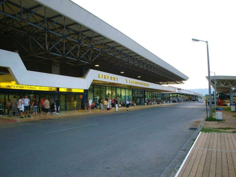 «Κλειστό λόγω έργων» για ένα μήνα το αεροδρόμιο Κέρκυρας
