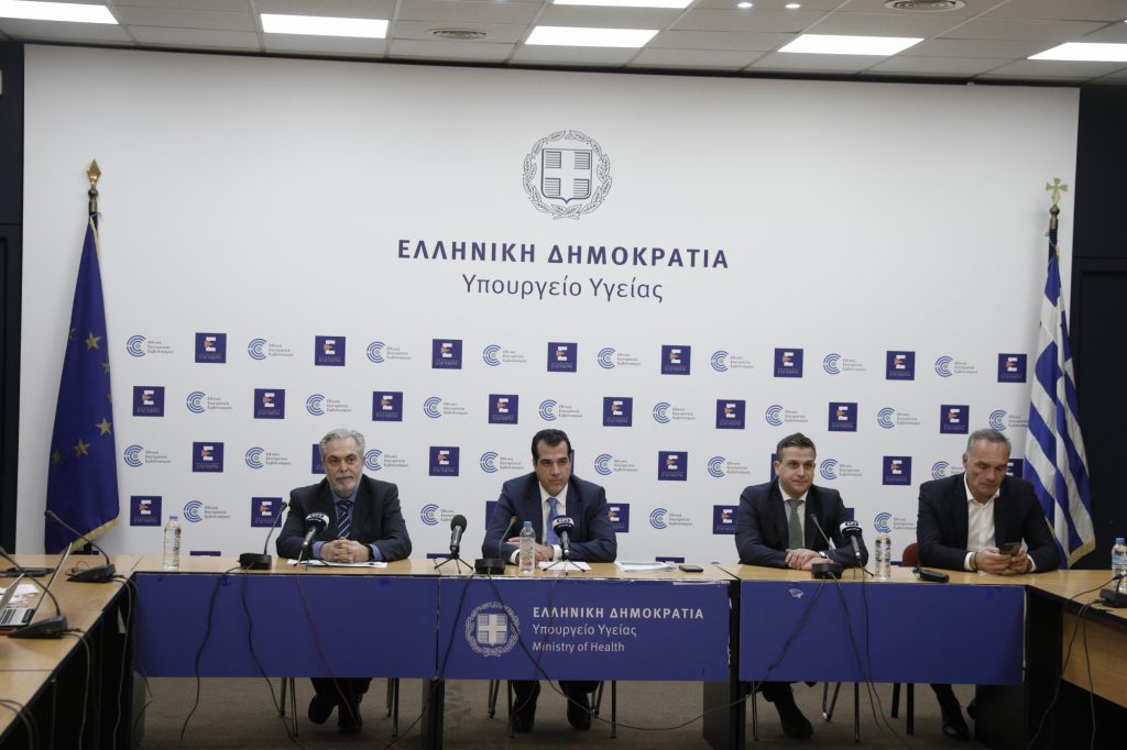Ελλείψεις φαρμάκων: «Εξασφαλισμένη η επάρκεια, διόρθωση τιμών στα φτηνά σκευάσματα» λέει ο Πλεύρης -Τα μέτρα