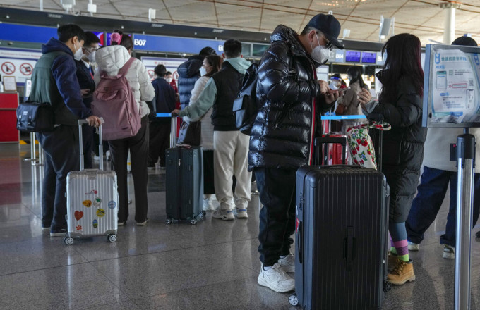 Με αρνητικό τεστ 48 ώρων και μάσκα οι ταξιδιώτες από την Κίνα στην Ελλάδα