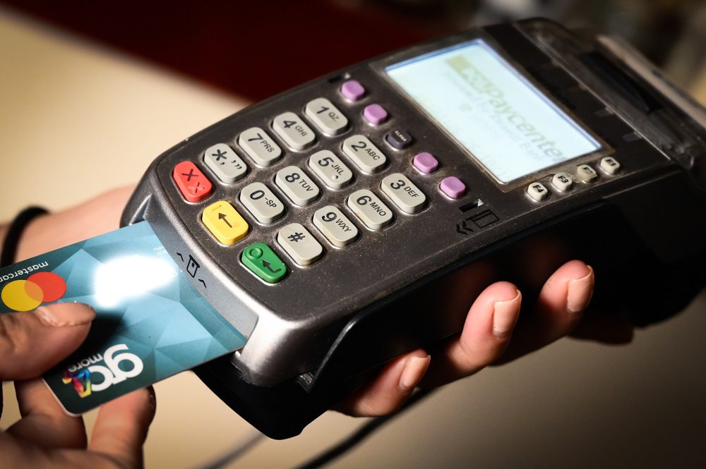 Αλλαγές στα POS: Έρχεται υποχρεωτική διασύνδεση με τις ταμειακές μηχανές