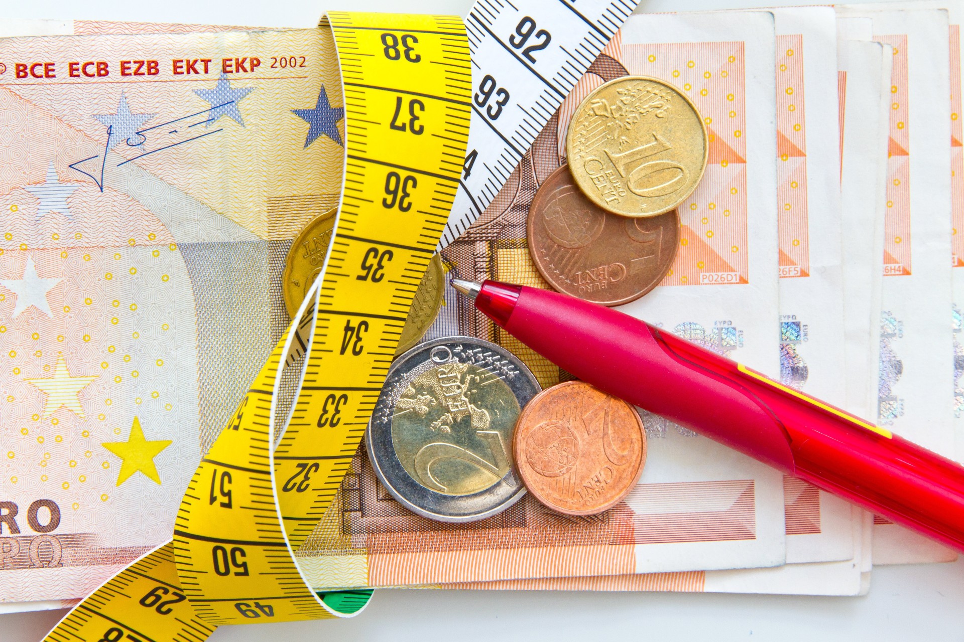 Σοκ της Eurostat: Τρίτο χαμηλότερο στην ΕΕ το διαθέσιμο εισόδημα των Ελλήνων