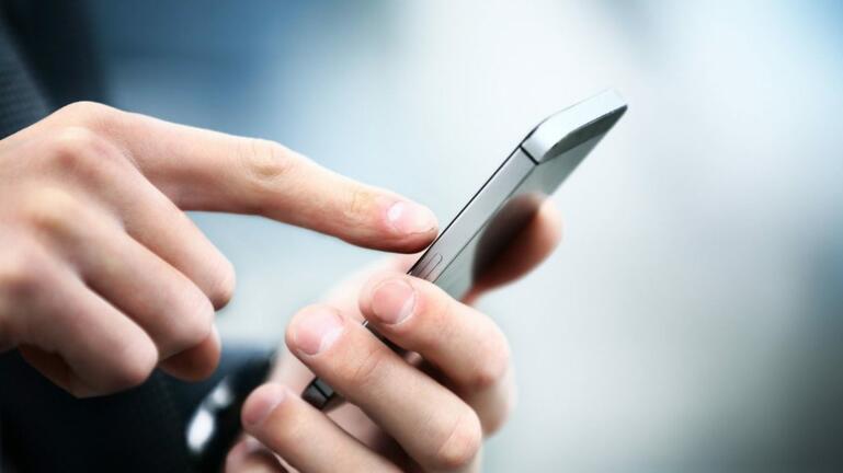 Σχολεία: Η ενημέρωση θα γίνεται με SMS
