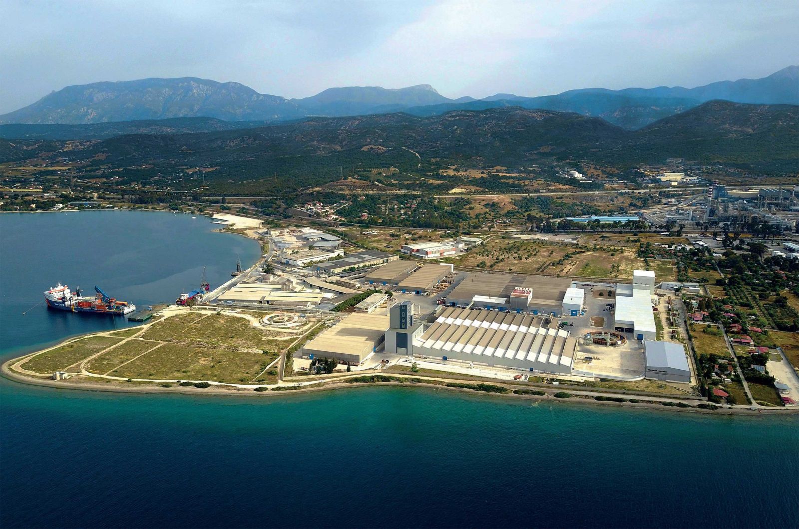 Hellenic Cables: Υπέγραψε νέο έργο υποβρύχιας διασύνδεσης στην Αδριατική Θάλασσα