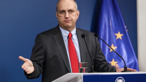 Με δήλωση του κυβερνητικού εκπροσώπου απάντησε η κυβέρνηση στις νέες προκλήσεις από την πλευρά της τουρκικής ηγεσίας. Συγκεκριμένα, στην δήλωση αναφέρονται τα εξής: