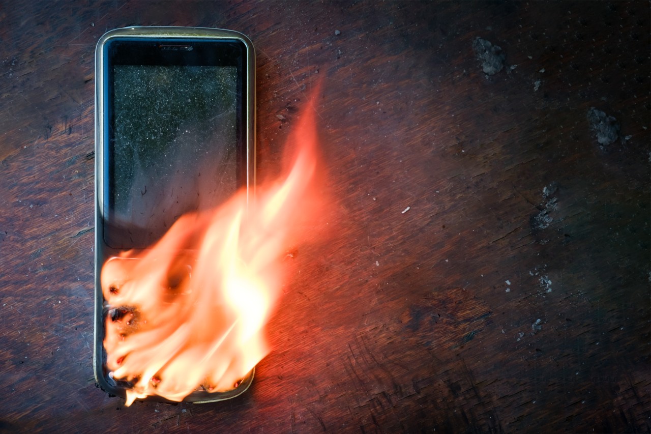 ΤΧΣ: Δεν σταματάνε να χτυπούν τα τηλέφωνα - Πήραν φωτιά και τα e mails