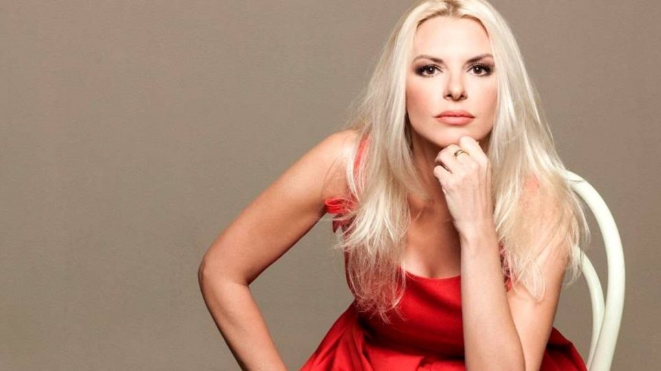 Αννίτα Πάνια: «Στα Παρατράγουδα και το Κουφέτο, αν έκανα κάτω από 40% δεν πήγαινα ούτε στο περίπτερο από ντροπή»