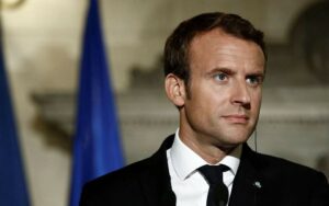 Γαλλία δημοσκόπηση: Στον… πάτο η δημοτικότητα του Μακρόν – Επικρατέστερη να τον διαδεχτεί η Λεπέν
