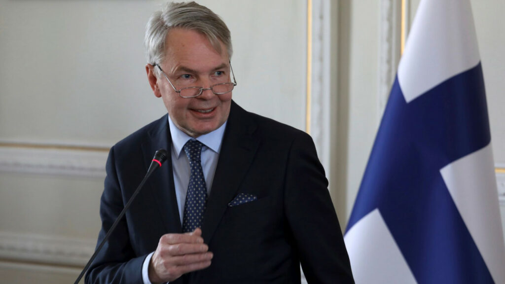 Φινλανδία: Πρέπει να εξετάσουμε το ενδεχόμενο ένταξής μας στο ΝΑΤΟ χωρίς τη Σουηδία